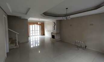 Imagem 3: Sobrado no bairro Moinhos de Vento. REF: G4352