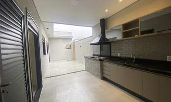 Imagem 4: Casa de condomínio para venda tem 135 metros quadrados com 3 quartos