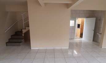 Imagem 4: Sobrado para aluguel tem 100 metros quadrados com 2 quartos em Jardim Sabará - Porto Alegr