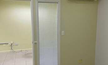 Imagem 2: Ponto comercial/Loja/Box para aluguel e venda tem 140 metros quadrados