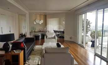 Imagem 1: Cobertura com 536 m2, tendo 4 suites e 5 vagas no Jardim Paulista