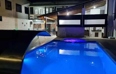 Imagem 4: Vendo linda e espaçosa casa c piscina 50 metros mar