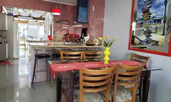 Imagem 2: Elegance Imóveis: Elegante casa térrea com 3 dormitórios, totalmente mobiliada, em condomí