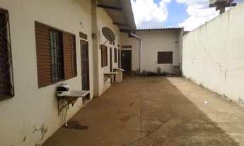 Imagem 3: Não precisa de Caução Nem fiador/Incluso Água e Iptu/Kitnet 4 peças/1 quarto/Forrada/Próx