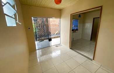 Imagem 2: Aluga-se AP 2 quartos C Split inclusa - Novo Aleixo