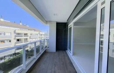 Imagem 7: Apartamento para Venda em Florianópolis, Jurerê Tradicional, 5 dormitórios, 5 suítes, 7 ba