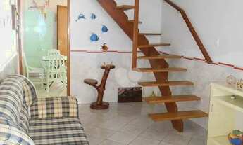 Imagem 2: Casa duplex em condomínio, aceita permuta, com sala, varanda, 2 quartos(1 suíte), vaga, à