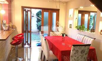 Imagem 2: Sobrado com ampla sacada e closet na suite