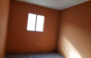 Imagem 4: Aluga se casa em vila familiar na Rua Tingua 155 em rocha miranda