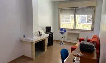 Imagem 2: Apartamento para venda com 2 dormitórios e garagem no Centro - Pelotas - RS