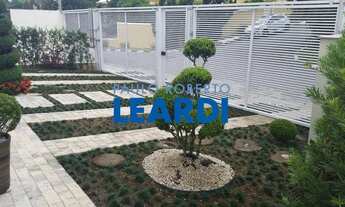 Imagem: CASA EM CONDOMÍNIO - CONDOMÍNIO ARUJAZINHO