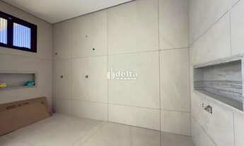 Imagem 6: Casa residencial disponível para venda no bairro Jardim Karaíba em Uberlândia-MG