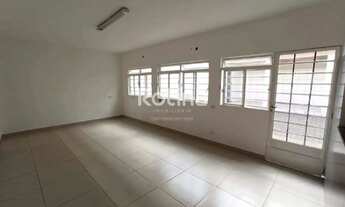 Imagem 2: Casa Comercial para alugar, 6 quartos, Brasil - Uberlândia/MG - Rotina Imobiliária