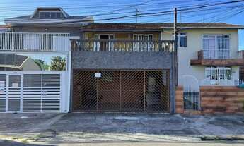 Imagem: Excelente sobrado no bairro Xaxim com 150m²