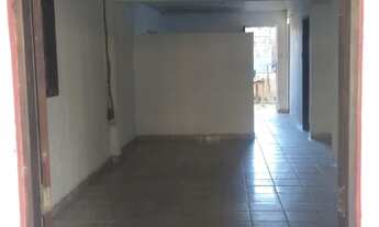 Imagem 5: Casa pronta em Fernão Velho, 320 m2, 3 Q, 2 WC, 2 Salas. 1 dispensa. 1 cozinha ENORME