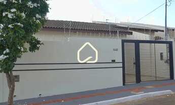 Imagem: Casa Com 3 Quartos no Bairro Jardim Jóquei