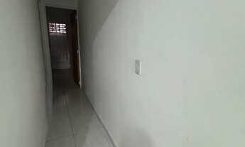 Imagem 3: Vendo Casa de 1 Quarto, sala, cozinha, banheiro, área de serviço e garagem