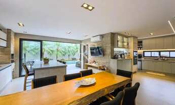 Imagem 3: Sobrado 5 Suítes Mobiliado no Portal do Sol Green