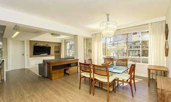 Imagem 5: Venda: Amplo Apartamento de 228m² no Coração do Batel!