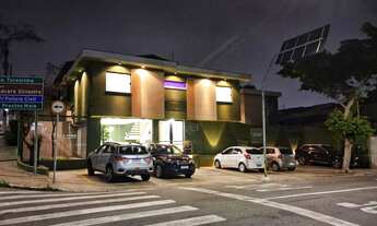 Imagem 2: Casa para venda com 200 metros quadrados com 5 quartos