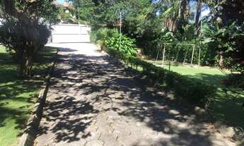 Imagem: Terreno de 5600m² no bairro Sambaqui