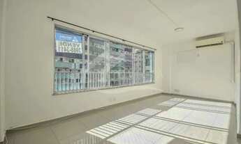 Imagem: ESPAÇOSO TRÊS QUARTOS EM RUA TRANQUILA