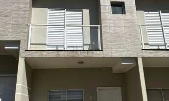 Imagem 2: Sobrado à venda em Campinas, Parque Rural Fazenda Santa Cândida, com 2 suítes, com 80 m²