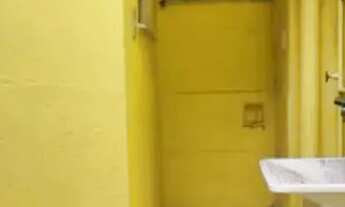 Imagem 4: Duas casas a venda em Olaria Rua Filomena Nunes com 4 quartos