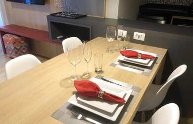 Imagem 3: Apartamento para venda com 74 metros quadrados com 2 quartos em Caminho das Árvores - Salv