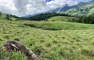 Imagem 4: Terreno para venda possui 56000 metros quadrados em São Bento do Sapucaí - SP