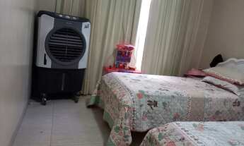 Imagem 4: Casa de condomínio para venda possui 222 metros quadrados com 4 quartos