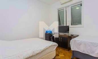 Imagem 7: CLÁSSICO APARTAMENTO NA PRAÇA EUGÊNIO JARDIM!