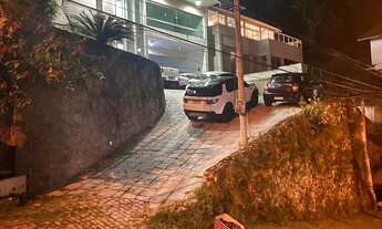 Imagem 4: Casa de condomínio para venda possui 352 metros quadrados com 4 quartos em Itaipu - Niteró