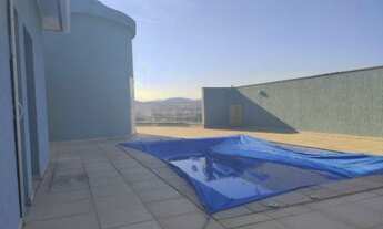 Imagem 3: Casa de condomínio para venda tem 550 metros quadrados com 4 quartos