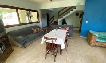 Imagem 6: Sobrado para venda possui 300 metros quadrados com 4 quartos em Una - Guarapari - ES