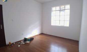 Imagem 2: Casa com 2 quartos para alugar, 74 m² por R$ 900/mês - Costa Carvalho - Juiz de Fora/MG