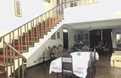 Imagem 2: Casa Comercial para Venda em Salvador, Nazaré, 8 dormitórios, 2 suítes, 5 banheiros, 8 vag