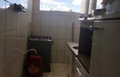 Imagem 4: Apartamento 2 quartos, banheiro, sala , cozinha e área de serviço. Próximo ao shopping po