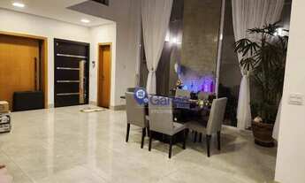 Imagem: Casa com 3 dormitórios à venda, 288 m²