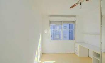 Imagem 3: Apartamento para aluguel tem 50 metros quadrados com 2 quartos em Azenha - Porto Alegre