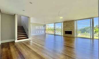 Imagem 3: Casa de condomínio para venda tem 493 metros quadrados com 4 quartos