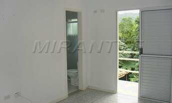 Imagem 3: Sobrado para venda em condomínio possui 200 metros quadrados com 3 quartos