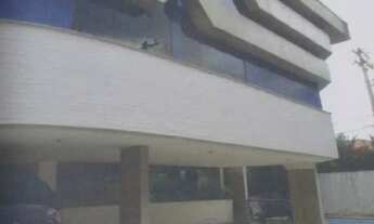 Imagem 4: Casa para venda tem 450 metros quadrados com 5 quartos