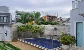 Imagem 7: Linda casa em condomínio fechado com 6 quartos sendo 4 suítes, ampla sala para 3 ambientes