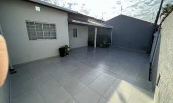 Imagem 2: Casa no Rês. Novo Horizonte 250m com 126m de área construída..