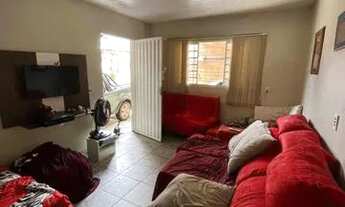 Imagem 2: Casa para venda possui 98 metros quadrados com 2 quartos em Centro - Ananindeua - Pará