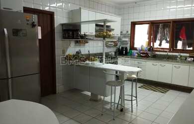 Imagem 7: Casa para Venda em Cotia, Vila Santo Antônio, 7 dormitórios, 5 suítes, 7 banheiros, 6 vaga