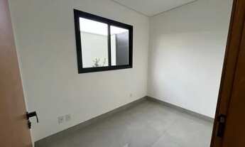 Imagem 4: Casa térrea nova em condomínio na zona sul