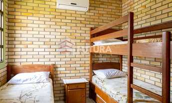 Imagem 2: Casa Beira Mar na Praia de Mariscal - Bombinhas - SC