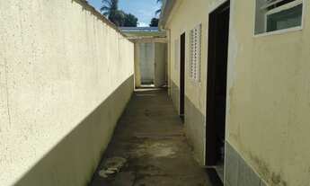 Imagem: Casa Fundos para aluguel tem 65 metros quadrados